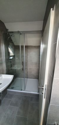 Modernisiertes Badezimmer